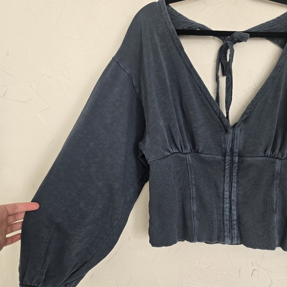 Anthro PILCRO Open Back Blue Long Sleeve Sweatshirt Crop Top, XL - Picture 3 of 11